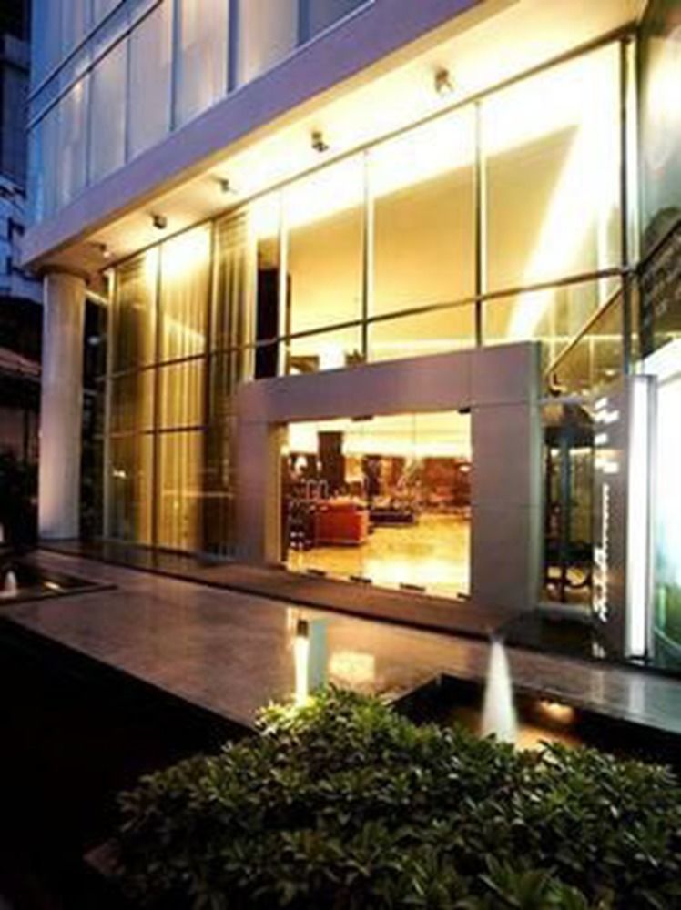 S15 Sukhumvit Hotel Бангкок Экстерьер фото